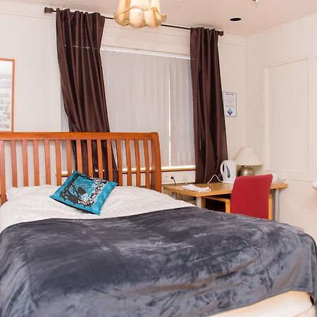 Harbourfront Guesthouse Хабнарфьордюр Экстерьер фото